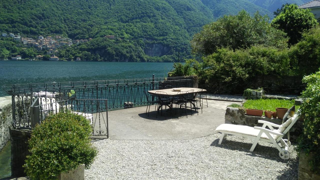 House On The Lake Shore Of Laglio Exterior foto