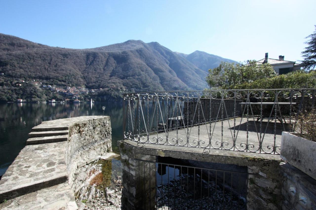 House On The Lake Shore Of Laglio Exterior foto